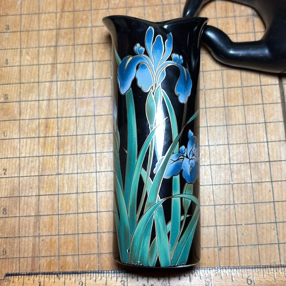 Black Onyx San Francisco Black Ceramic Vase w Blue Iris Design GUC 6”Hx2 5/8”D - Picture 11 of 17